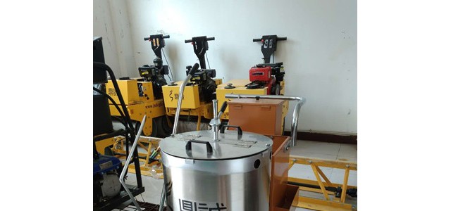 廠家直銷高級手推熱熔劃線機，手推熱熔劃線機