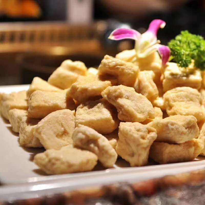 木棉豆腐是怎樣制作生產的，豆制品加工木棉豆腐機器投資